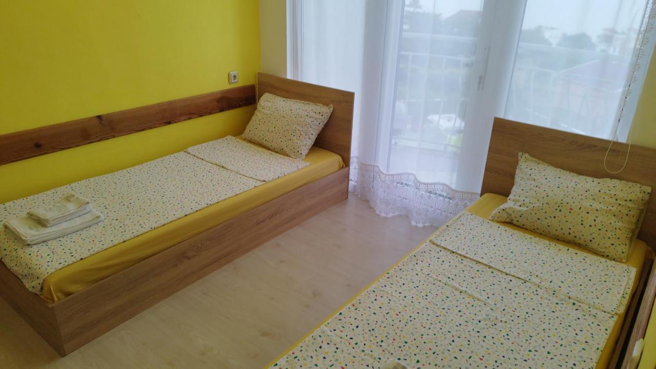 Family Hotel Kentavar 2 Byala  Exterior photo
