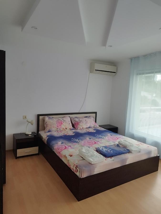 Family Hotel Kentavar 2 Byala  Exterior photo